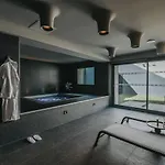 Le Meez Hotel