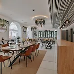 Отель Le Meez 4*