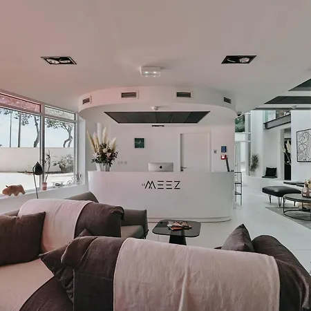 Le Meez Отель 4*
