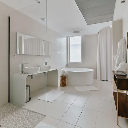 Le Meez Hotel
