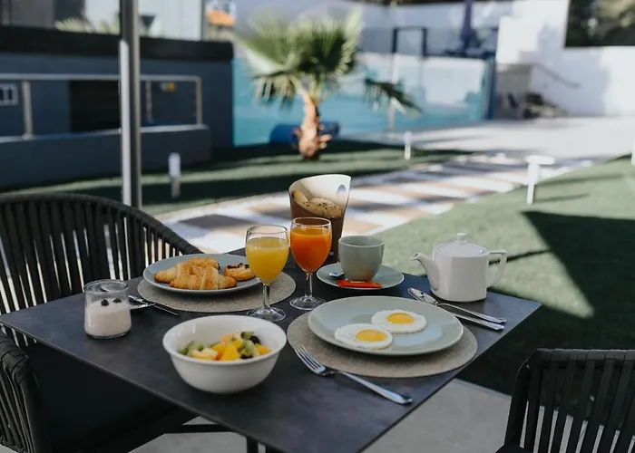 Le Meez 4* Каркассон