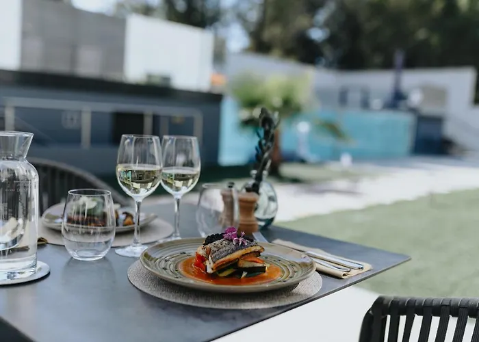 Отель Le Meez 4*