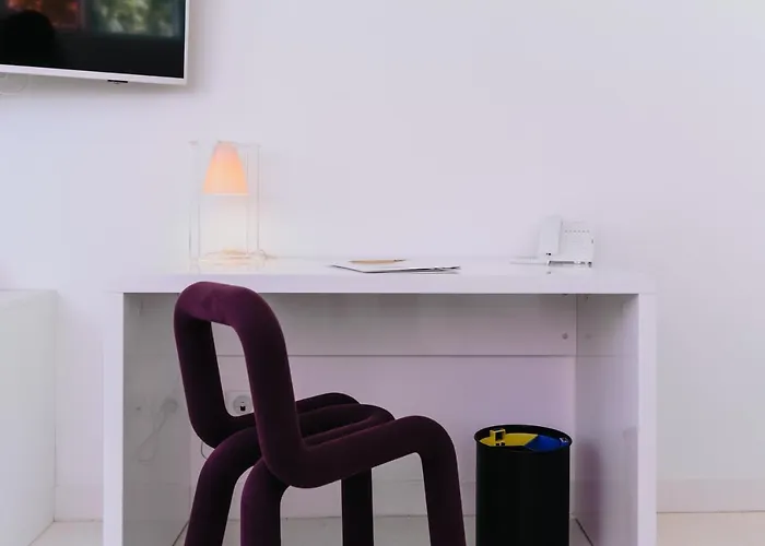 Le Meez 4* Каркассон